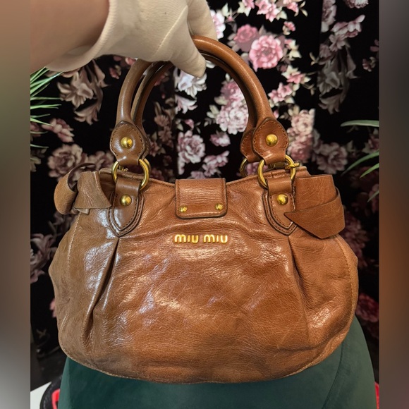 AUTHENTIC Miu Miu Side Ribbon 2 Way Warm Brown Leather Gold Tone Hardware Bag - Picture 7 of 16